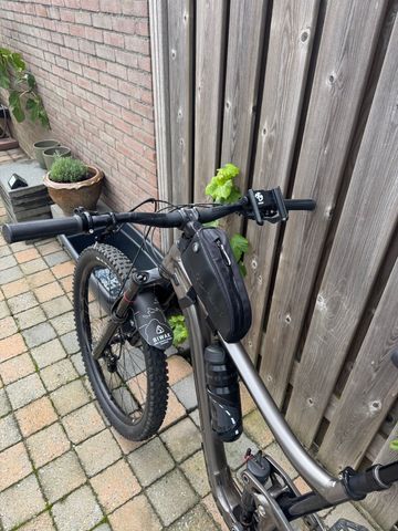 Used Giant Trance SRAM GX Eagle 2023 Mountainbike, Light Gray — image 6 of 6
