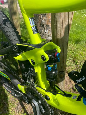 Used Giant Trance 2 2017 2017 Mountainbike, Black, 27.5 — image 6 of 7