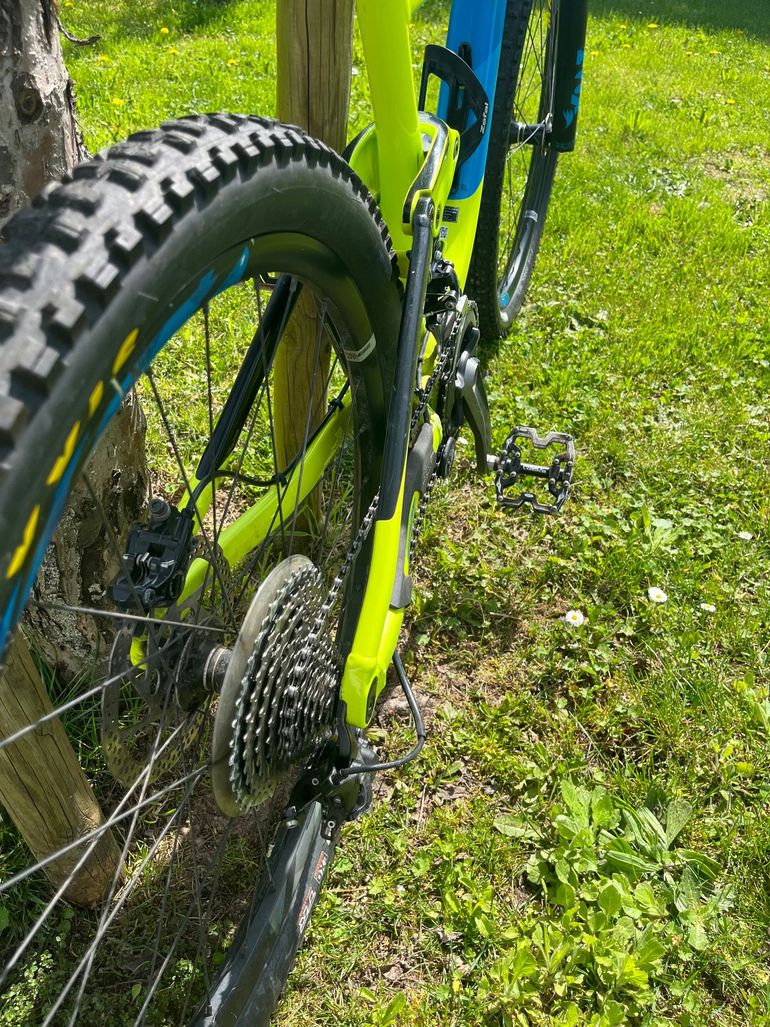 Used Giant Trance 2 2017 2017 Mountainbike, Black, 27.5 — image 4 of 7