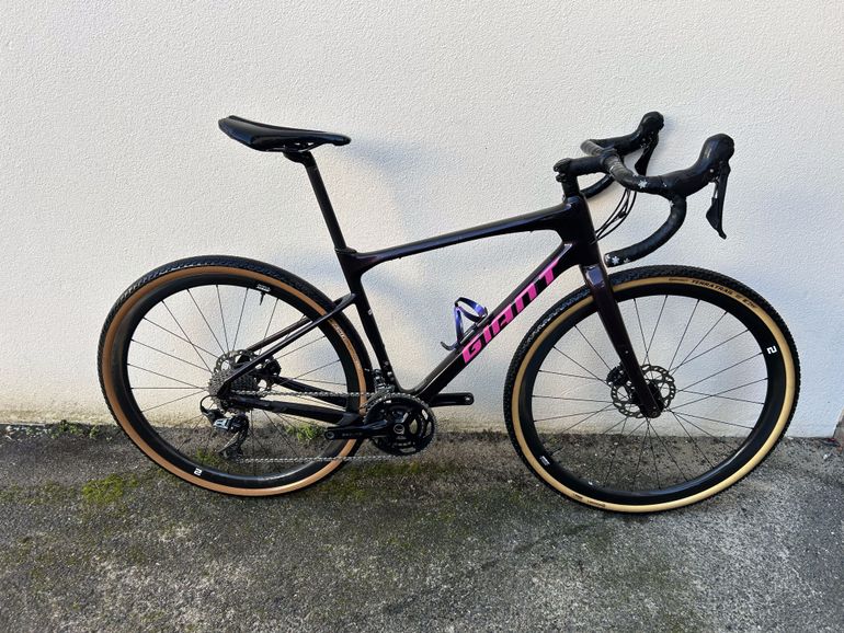 Used Giant Revolt, Advanced 2 2021 2021 Road & Gravel, Purple — image 1 of 4