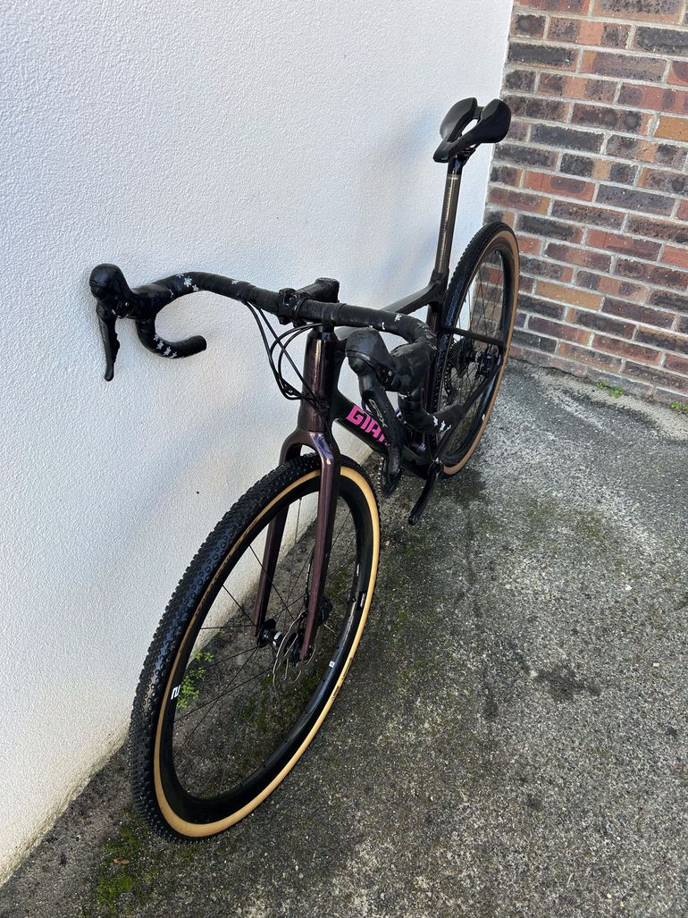 Used Giant Revolt, Advanced 2 2021 2021 Road & Gravel, Purple — image 4 of 4