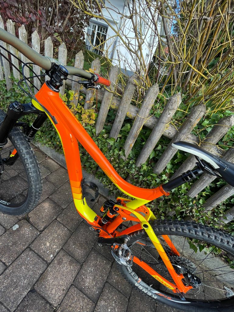 Used Giant Reign 27.5 1 2015 2015 Mountainbike, Orange, 27.5 — image 7 of 9