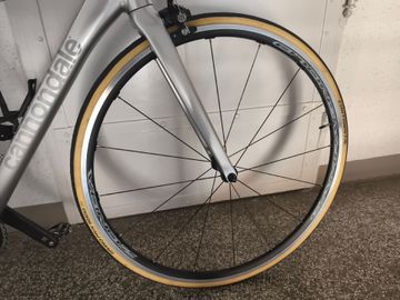 Used Cannondale Caad Shimano 105 2024 Road & Gravel, Light Gray — image 4 of 7