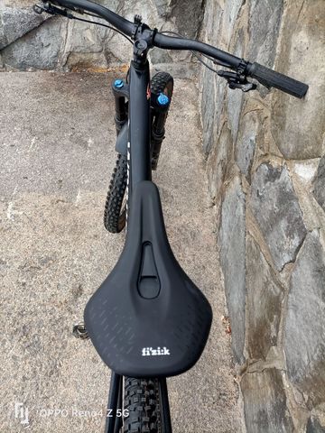Used Specialized Stumpjumper EVO SRAM GX Eagle 2023 Mountainbike, Black — image 8 of 9