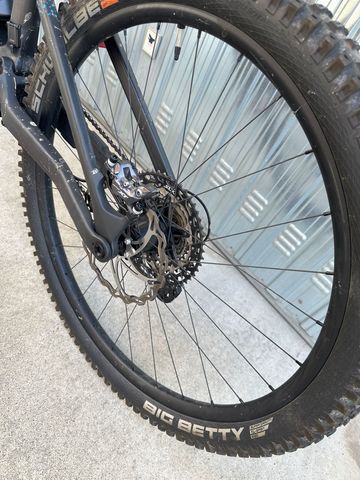 Tweedehands Orbea RISE M10 2022 2022 Mountainbike — afbeelding 5 van 5