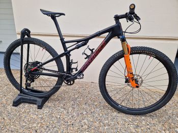 Used Specialized Epic SRAM XX1 2018 Mountainbike, Black, 29 — image 1 of 10