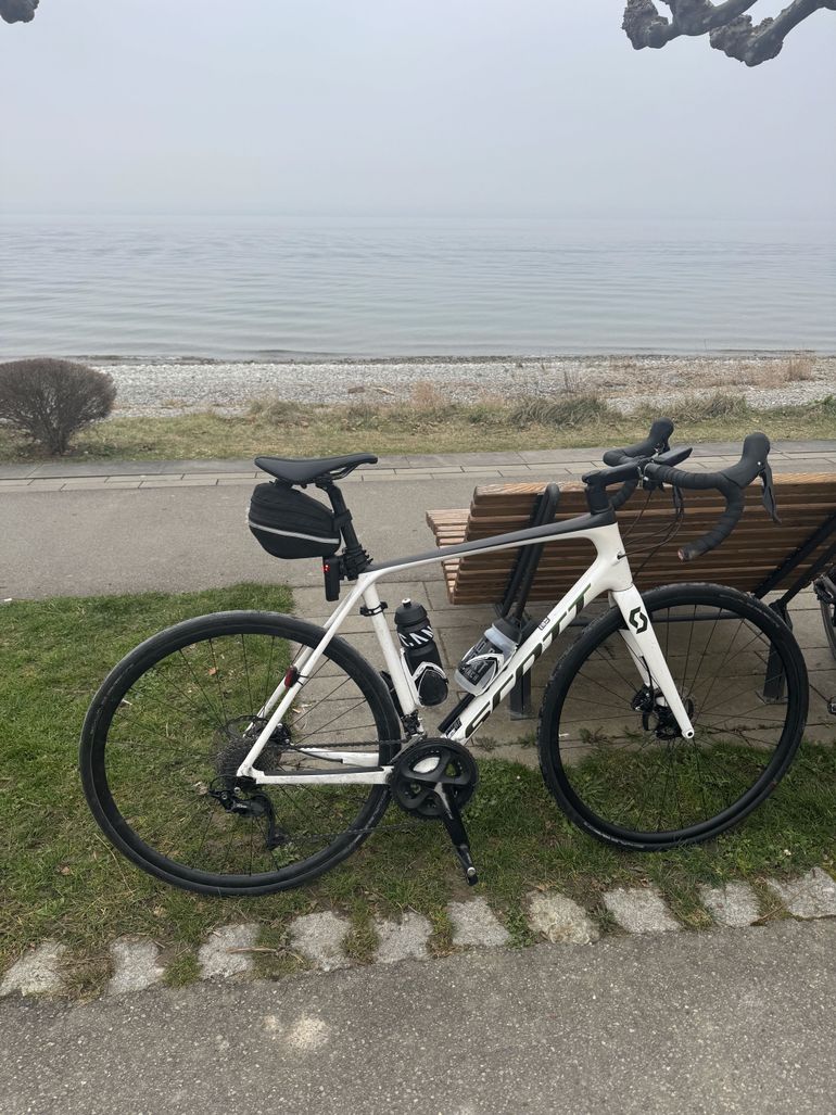 Used Scott Addict 20 disc 2020 2020 Road & Gravel, White — image 3 of 4