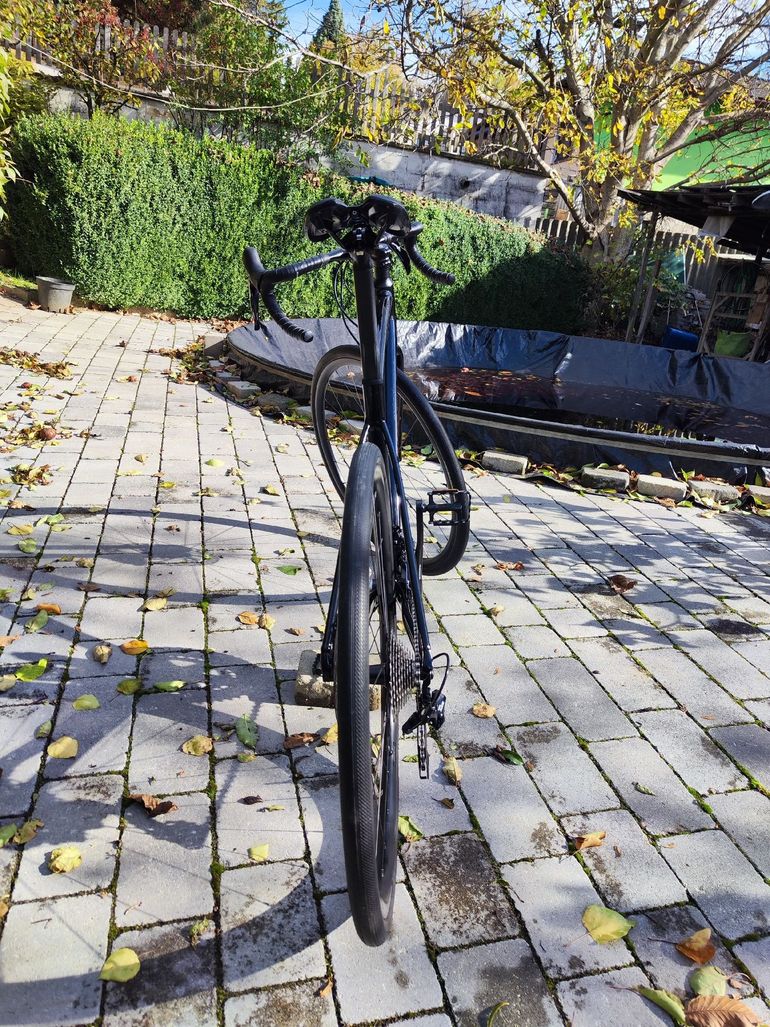 Used Giant Contend AR 1 2022 2022 Road & Gravel, Black — image 4 of 11