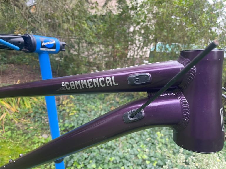 Used Commencal Meta HT AM 29 Frameset 2024 Mountainbike, Purple — image 9 of 13