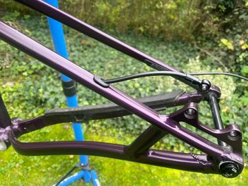Used Commencal Meta HT AM 29 Frameset 2024 Mountainbike, Purple — image 6 of 13