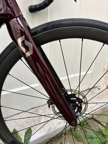 Used Scott Addict RC 10 2024 Road & Gravel, Black — image 3 of 11