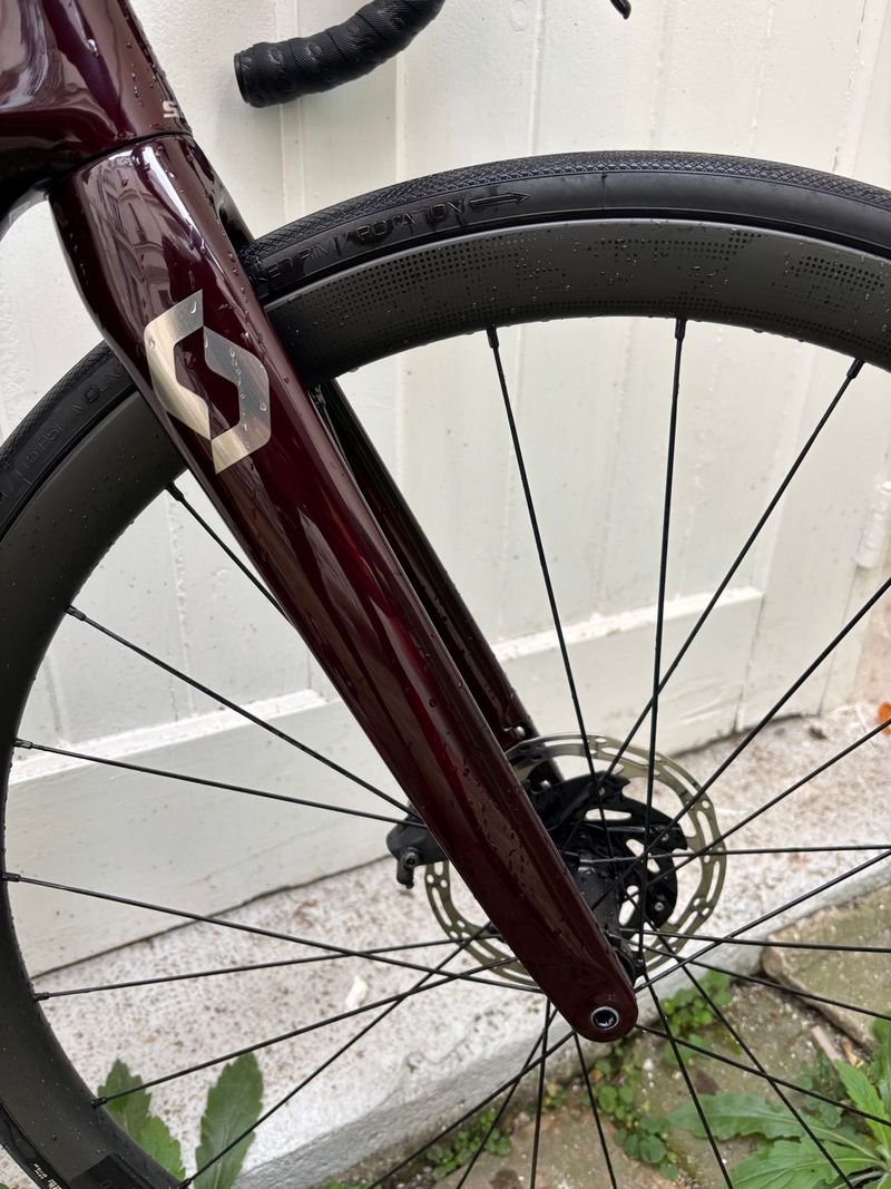 Used Scott Addict RC 10 2024 Road & Gravel, Black — image 3 of 11