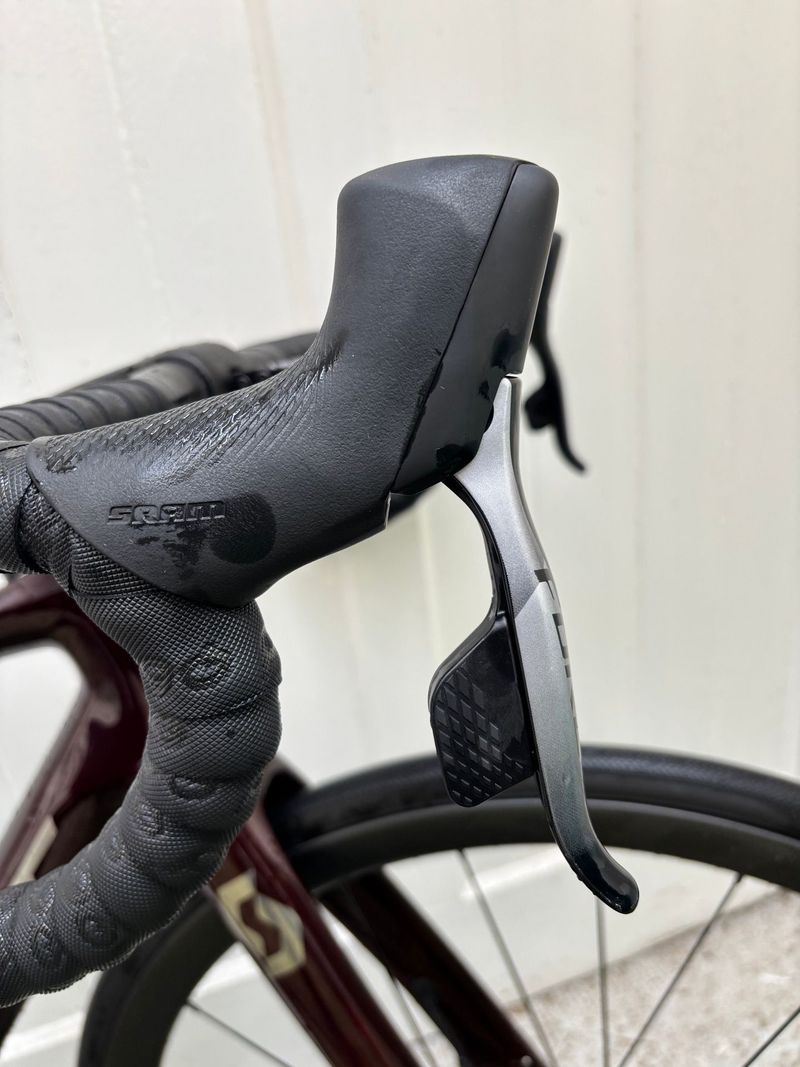 Used Scott Addict RC 10 2024 Road & Gravel, Black — image 7 of 11