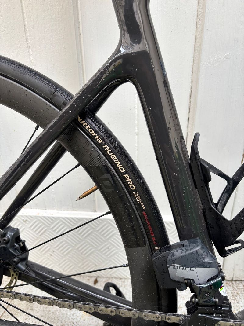 Used Scott Addict RC 10 2024 Road & Gravel, Black — image 11 of 11