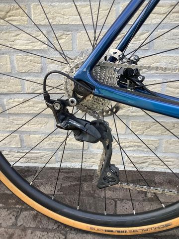 Used Scott Addict 20’ Disc 2020 Road & Gravel, Blue — image 3 of 7