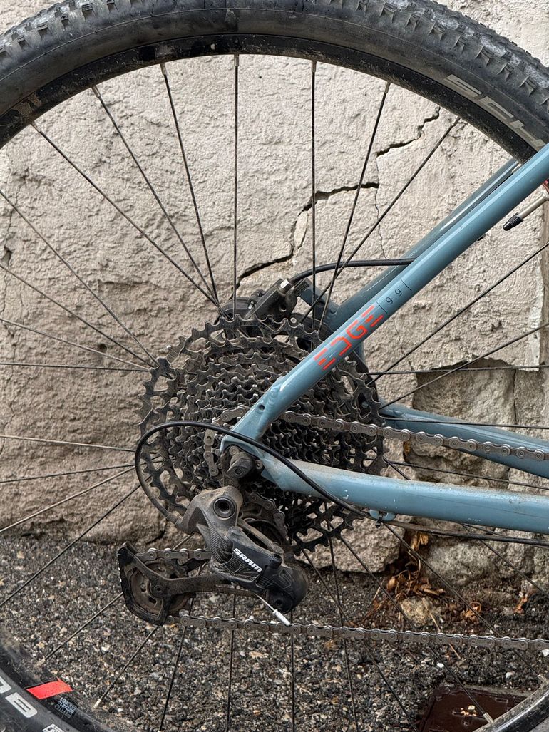 Used Lapierre EDGE 9.9 2022 Mountainbike, Light Gray — image 8 of 10