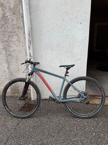 Used Lapierre EDGE 9.9 2022 Mountainbike, Light Gray — image 1 of 10