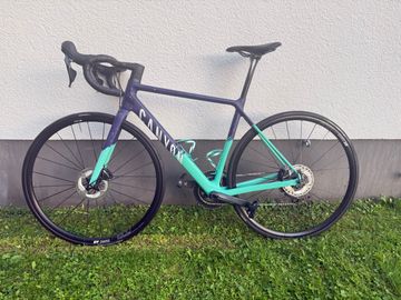 Used Canyon Ultimate CF SL 8 WMN 2021 Road & Gravel