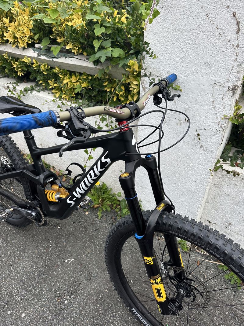 Used Specialized Enduro SRAM GX Eagle 2023 Mountainbike, Black — image 5 of 5