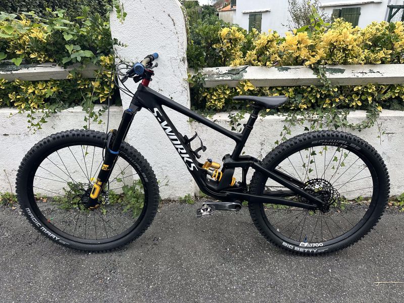 Used Specialized Enduro SRAM GX Eagle 2023 Mountainbike, Black — image 3 of 5