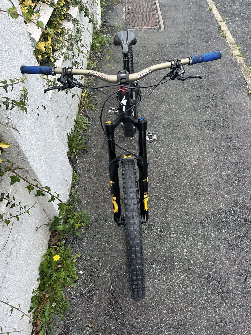Used Specialized Enduro SRAM GX Eagle 2023 Mountainbike, Black — image 2 of 5