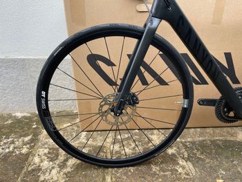 Used Canyon CF SL 7 Disc 2019 Road & Gravel, Black — image 2 of 9