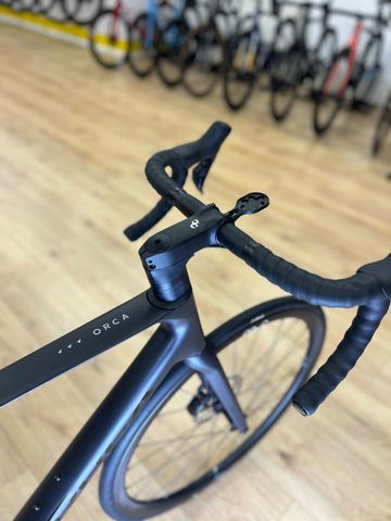 Used Orbea ORCA M20iLTD 2024 2024 Road & Gravel, Black — image 9 of 27