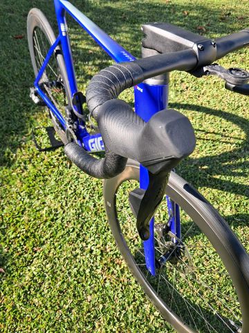 Used Giant Propel Advanced 1 2024 2024 Road & Gravel, Blue — image 5 of 16