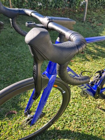 Used Giant Propel Advanced 1 2024 2024 Road & Gravel, Blue — image 6 of 16