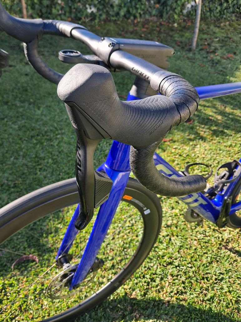 Used Giant Propel Advanced 1 2024 2024 Road & Gravel, Blue — image 6 of 16