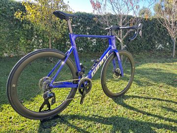 Used Giant Propel Advanced 1 2024 2024 Road & Gravel, Blue — image 15 of 16