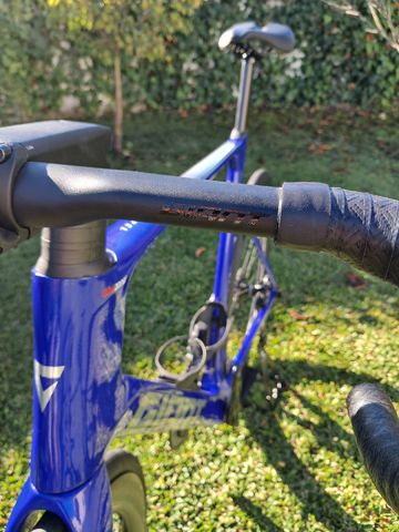 Used Giant Propel Advanced 1 2024 2024 Road & Gravel, Blue — image 3 of 16