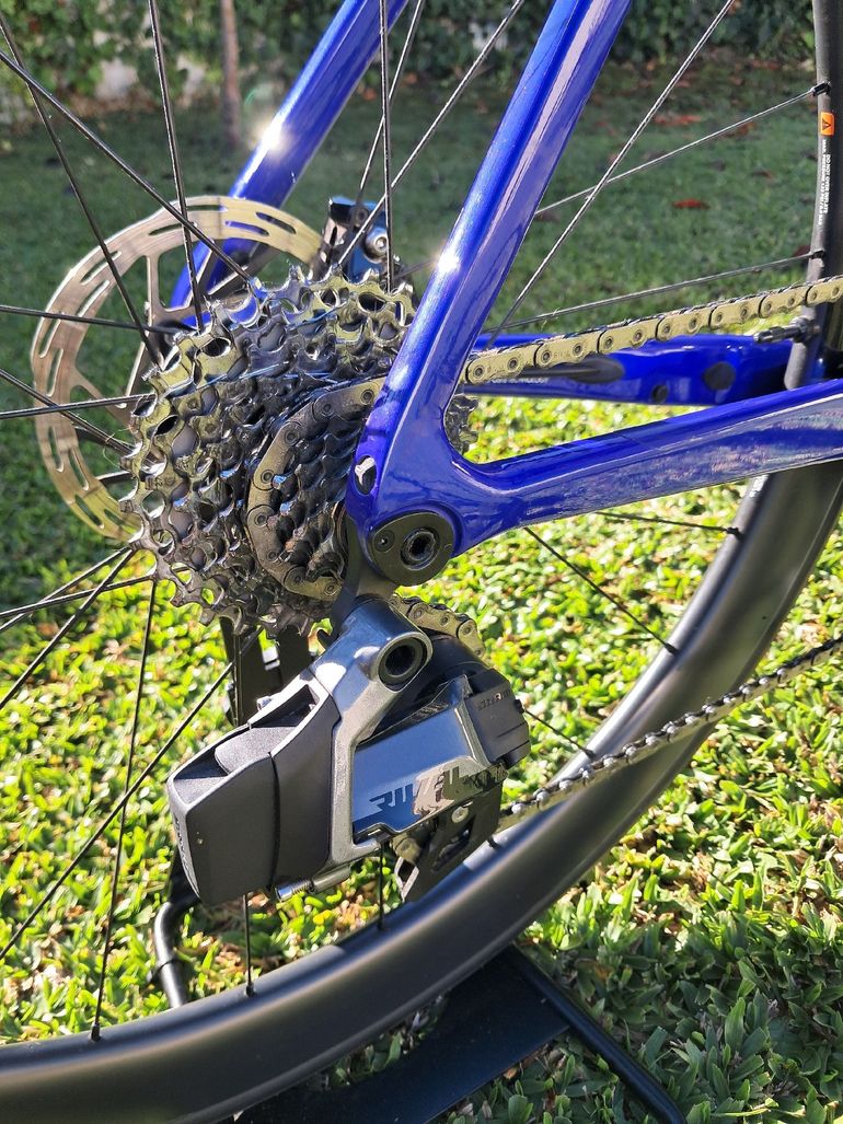 Used Giant Propel Advanced 1 2024 2024 Road & Gravel, Blue — image 9 of 16