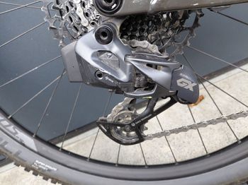 Used Scott Spark 940 2022 2022 Mountainbike, Black, 29 — image 7 of 10