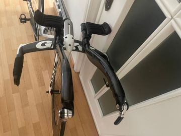 Used Giant Trinity Advance Compact 2011 Road & Gravel, White — image 4 of 7