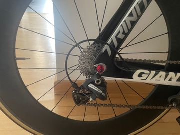 Used Giant Trinity Advance Compact 2011 Road & Gravel, White — image 3 of 7