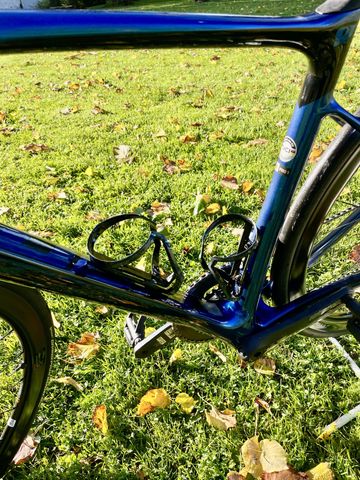 Used Giant Defy Advanced Pro 1 2022 2022 Road & Gravel, Blue — image 3 of 5
