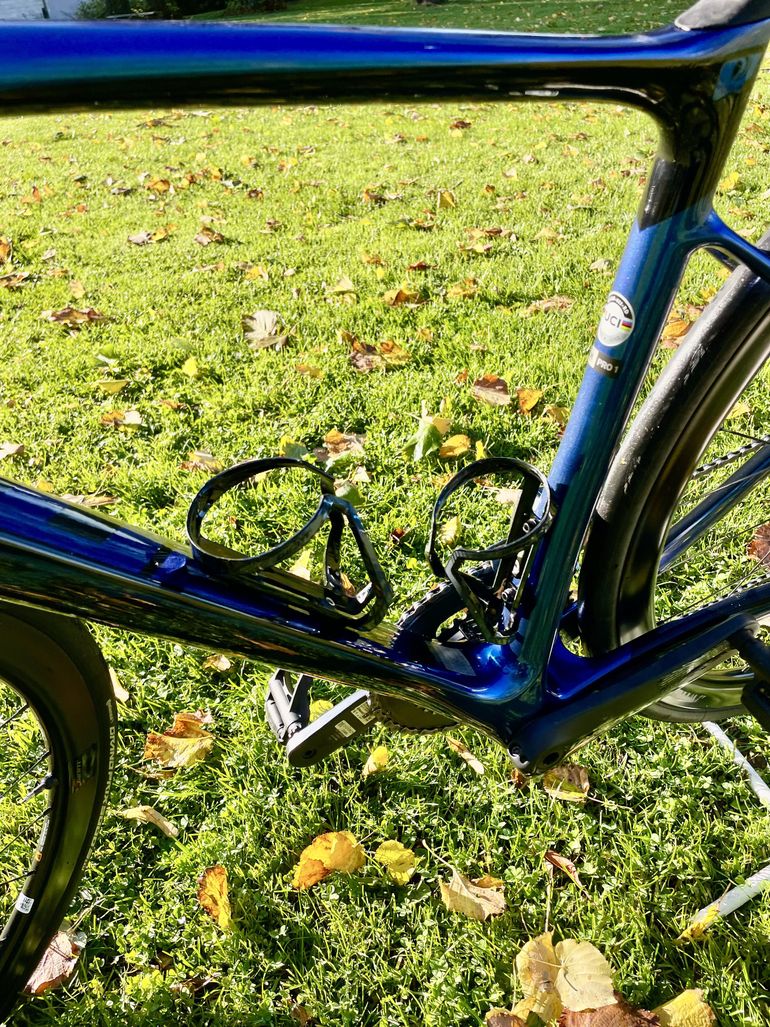 Used Giant Defy Advanced Pro 1 2022 2022 Road & Gravel, Blue — image 3 of 5