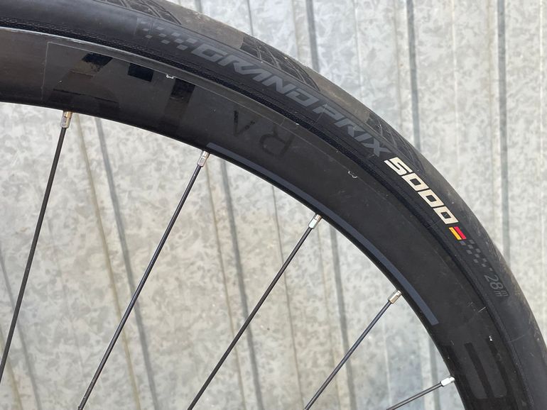 Used CUBE ATTAIN SLX 2022 2022 Road & Gravel, Light Gray — image 6 of 7