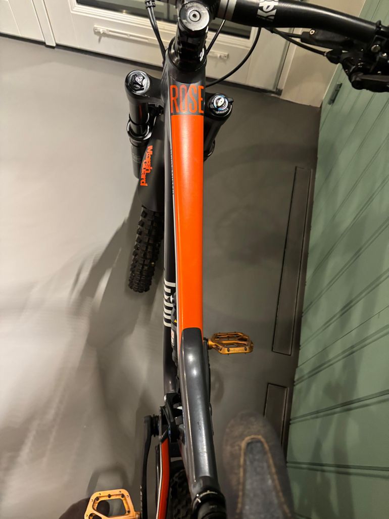 Used Rose 2015 Rose Root Miller 2015 Mountainbike, Light Gray — image 7 of 8