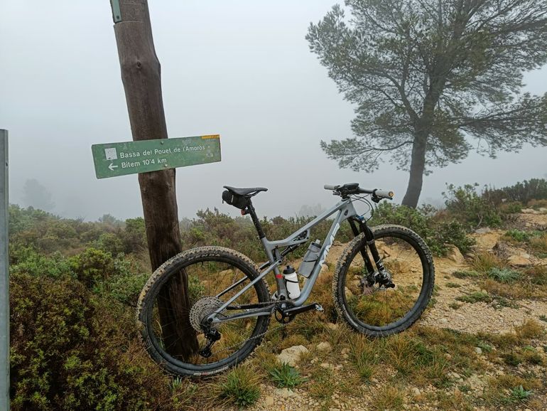 Used MMR Kenta Shimano Deore XT 2022 Mountainbike, Light Gray — image 3 of 4
