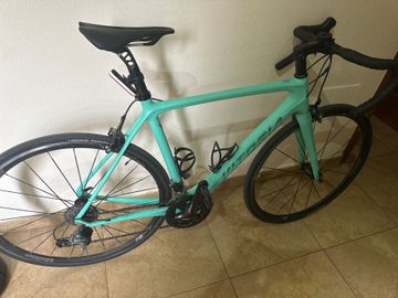 Used Vitoria Velo SL02 2022 Road & Gravel
