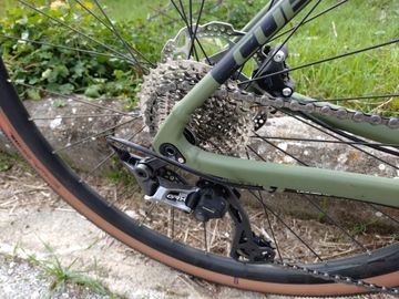Used CUBE NUROAD RACE 2022 2022 Road & Gravel, Green — image 10 of 10