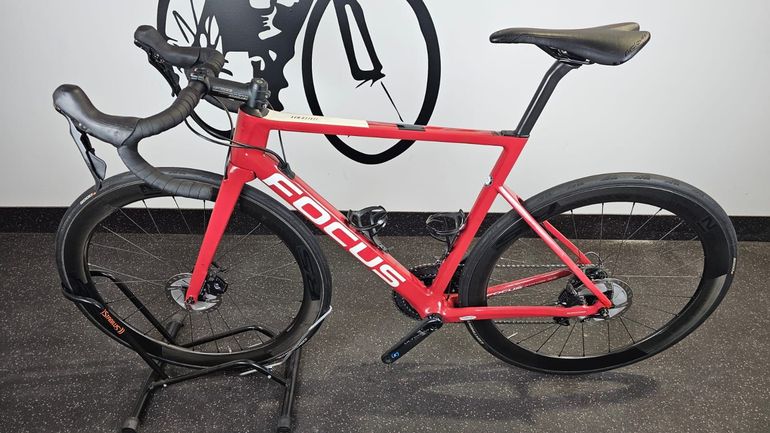 Used Focus IZALCO MAX 8.9 2022 2022 Road & Gravel, Red — image 9 of 20