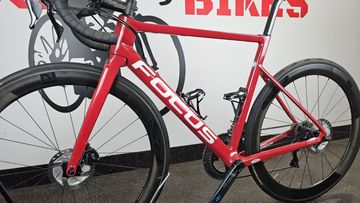 Used Focus IZALCO MAX 8.9 2022 2022 Road & Gravel, Red — image 3 of 20