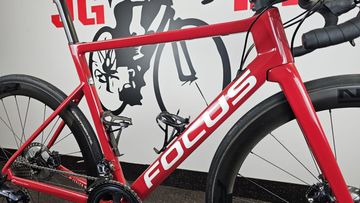 Used Focus IZALCO MAX 8.9 2022 2022 Road & Gravel, Red — image 19 of 20
