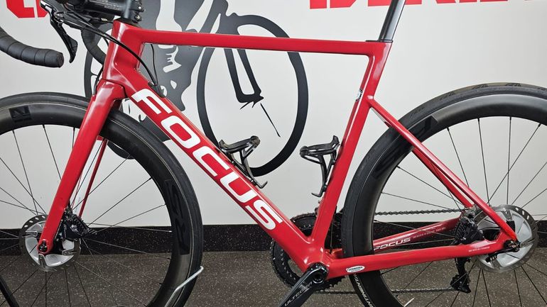 Used Focus IZALCO MAX 8.9 2022 2022 Road & Gravel, Red — image 11 of 20
