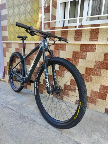 Used CUBE REACTION C:62 PRO 2022 2022 Mountainbike, Light Gray, 29 — image 2 of 9