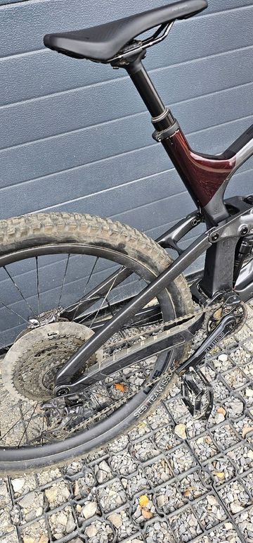 Used Trek Top Fuel 9.8 XT 2024 2024 Mountainbike, Light Gray, 29 — image 11 of 14