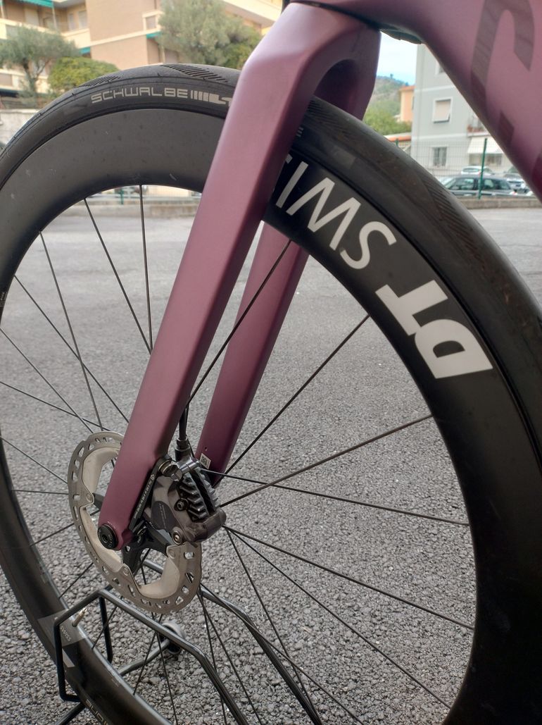 Used Canyon Ultimate CF SLX 8 Di2 2023 2023 Road & Gravel, Purple — image 8 of 10